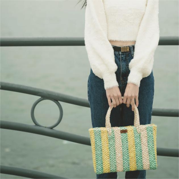 Vertical Pattern Handmade Straw Small Square Bag